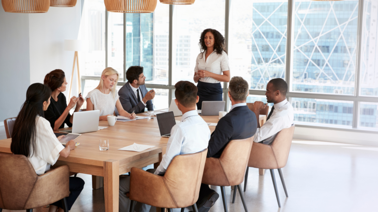 How Can Small Businesses Handle Employee Performance Issues Effectively?